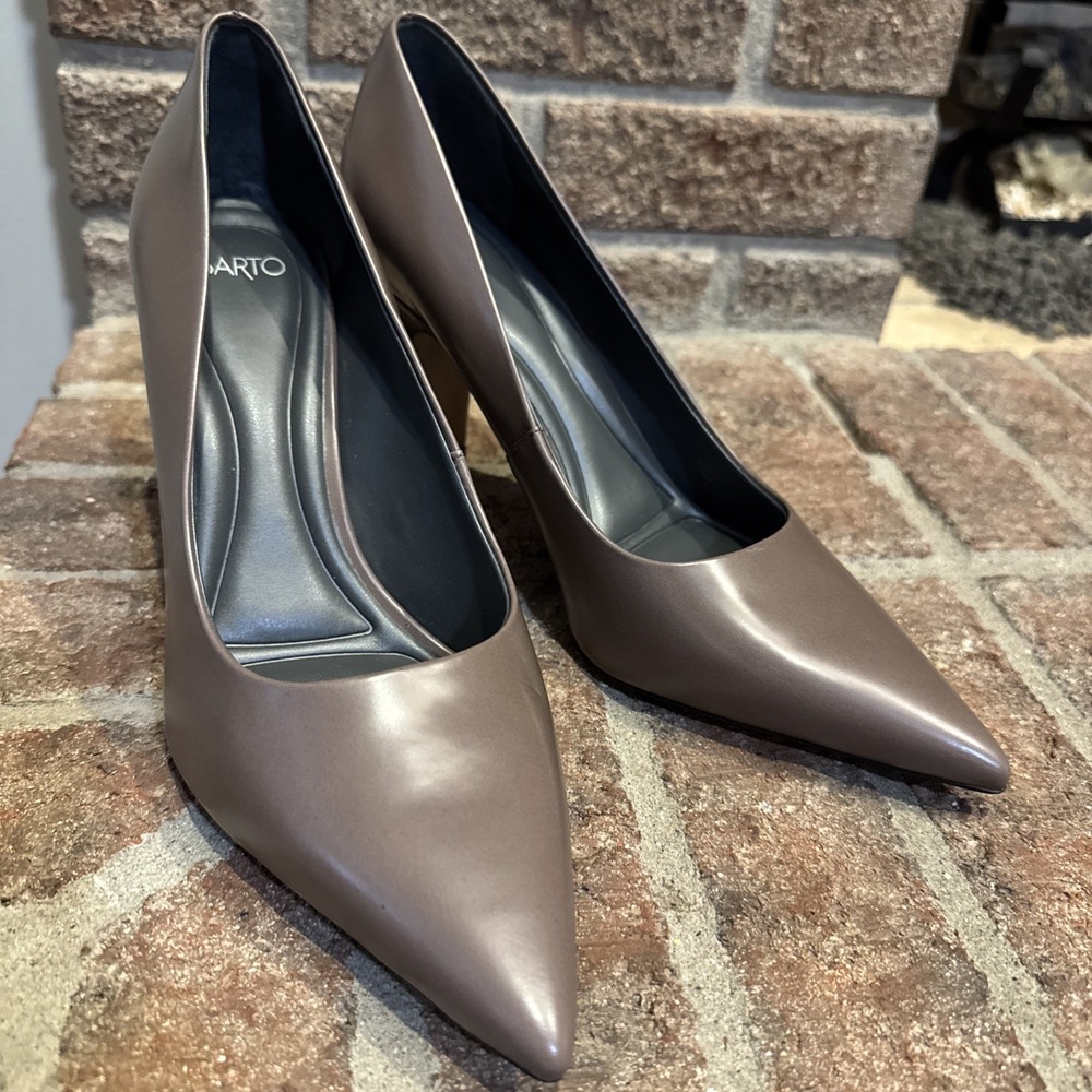 Sarto By Franco Sarto Womens Sage Pump Taupe Brown Size 8.5M Pointed Toe Heels